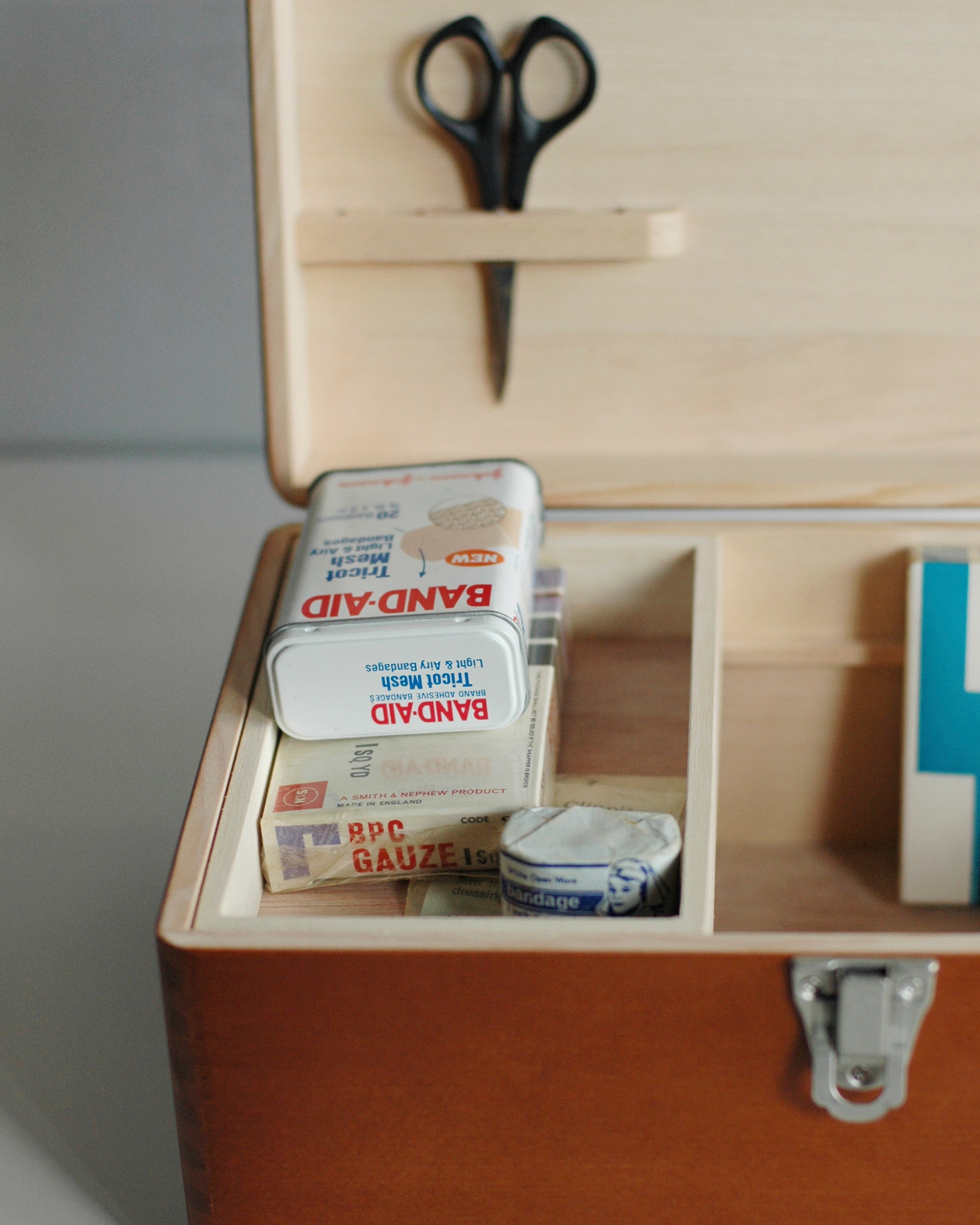 Tsuga Wood First Aid Box - Large – Nalata Nalata