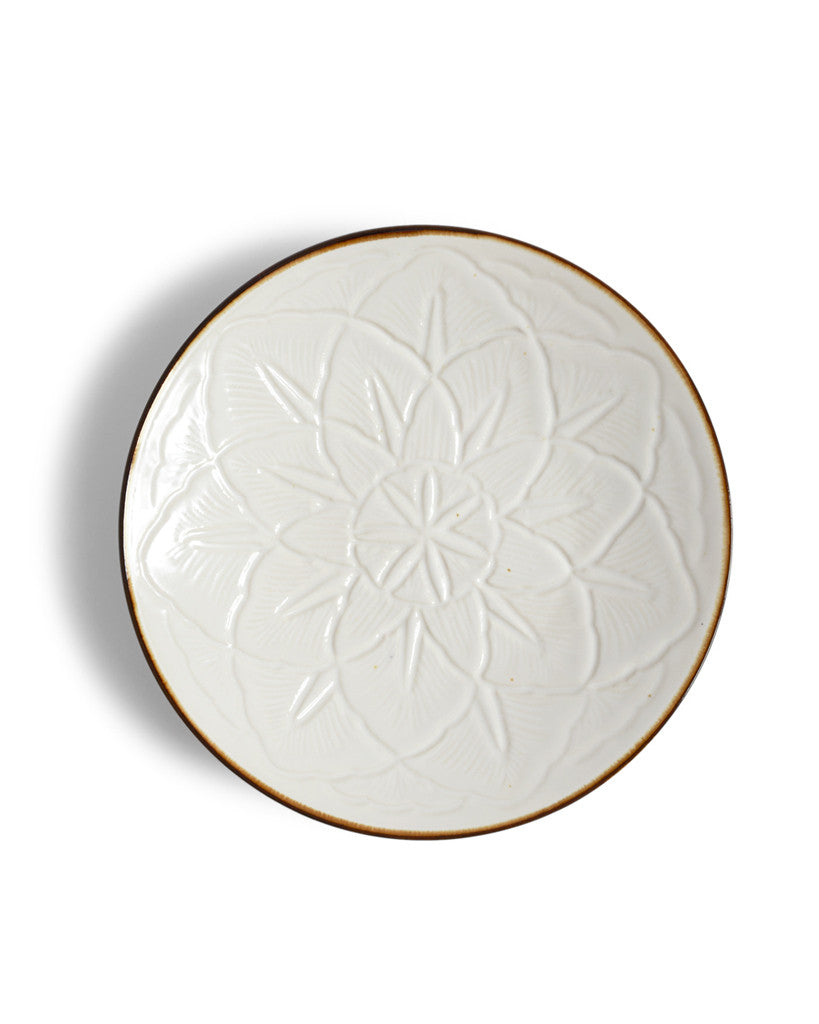石川隆児　flower rim plate Carved Flower Plate - Large – Nalata Nalata