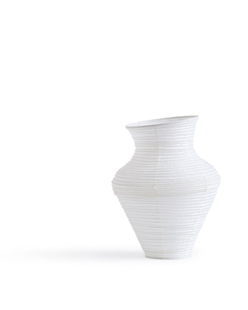 【PAPER GARDEN】Dynamic Ceramic Vase Paper Vase No.2 – Nalata Nalata