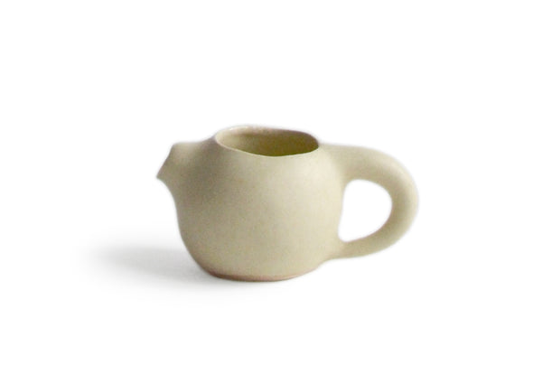 Beige Katakuchi with Handle (OUT OF STOCK)