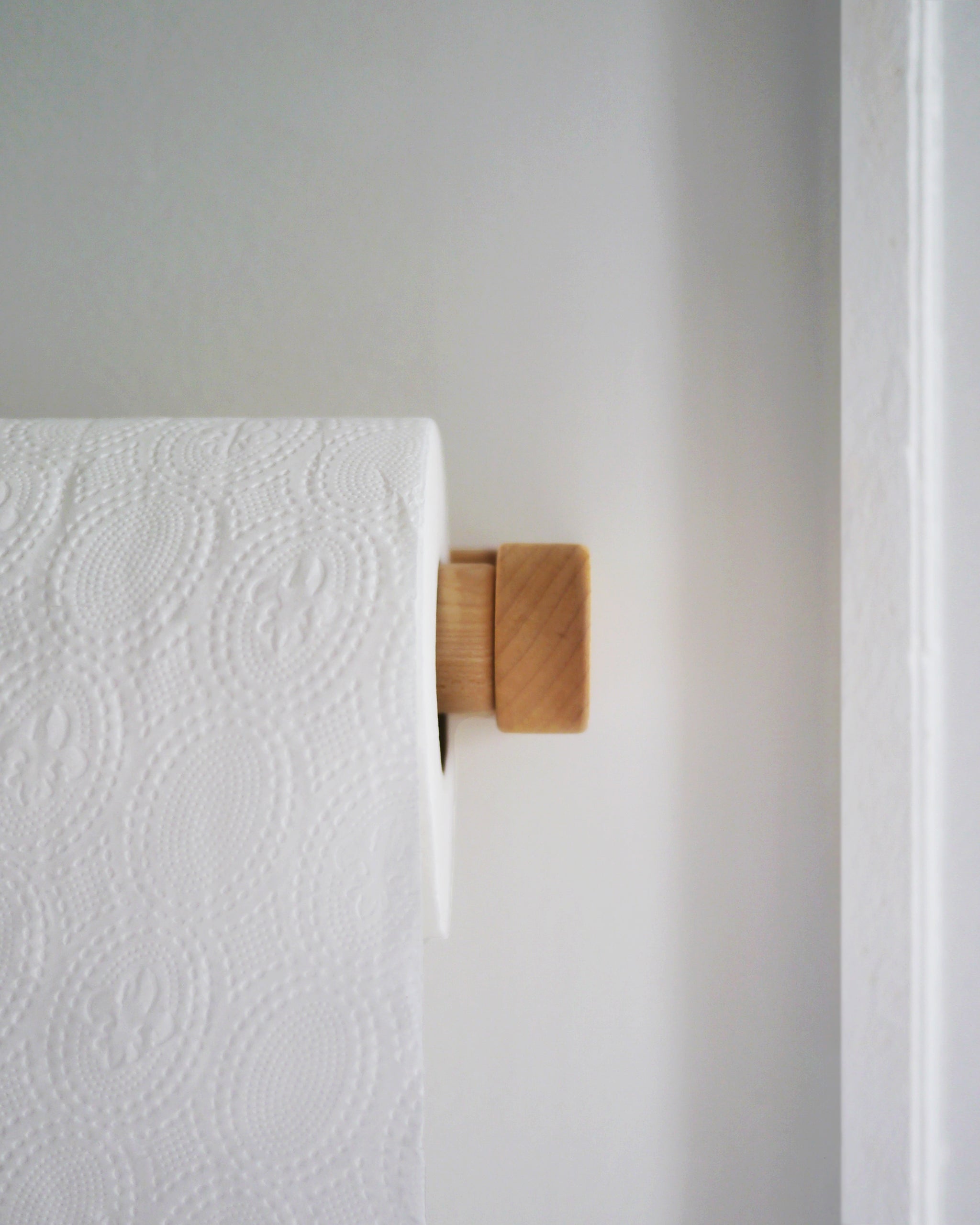 Wood Toilet Roll Holder - Maple – Nalata Nalata