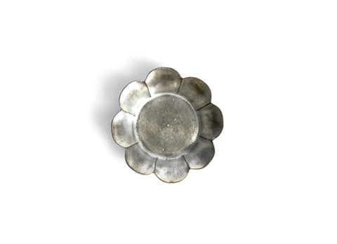 Silver Daisy Dish (OUT OF STOCK)
