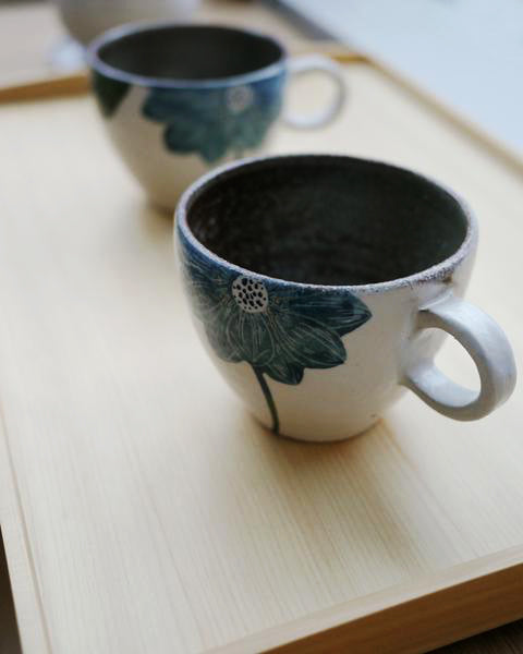 Pink Lotus Mug by Momoko Otani （大谷桃子） main image 1
