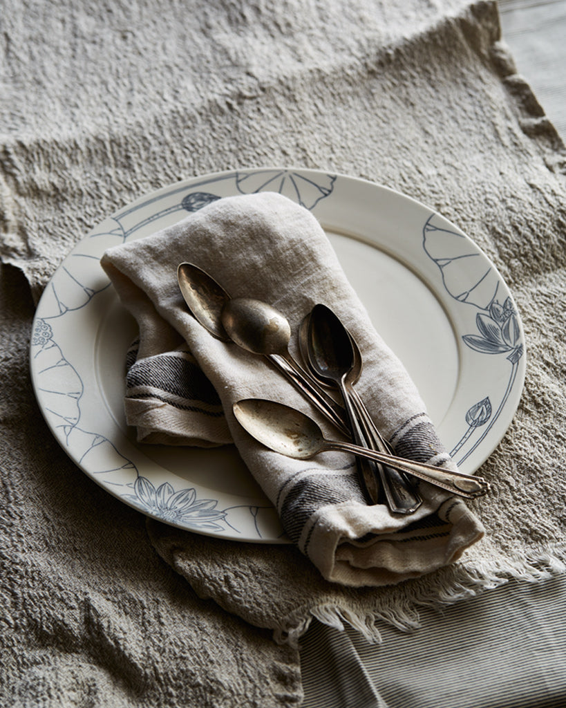 Hand painted dinner plates clearance