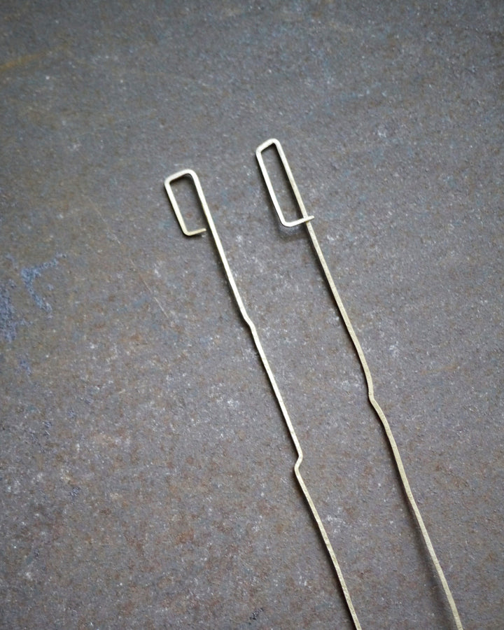 Brass Line Tea Needle - Hook A