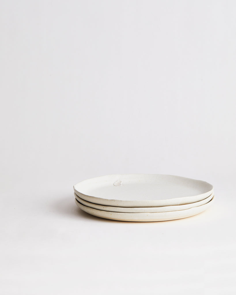 White Shell Plate – Nalata Nalata