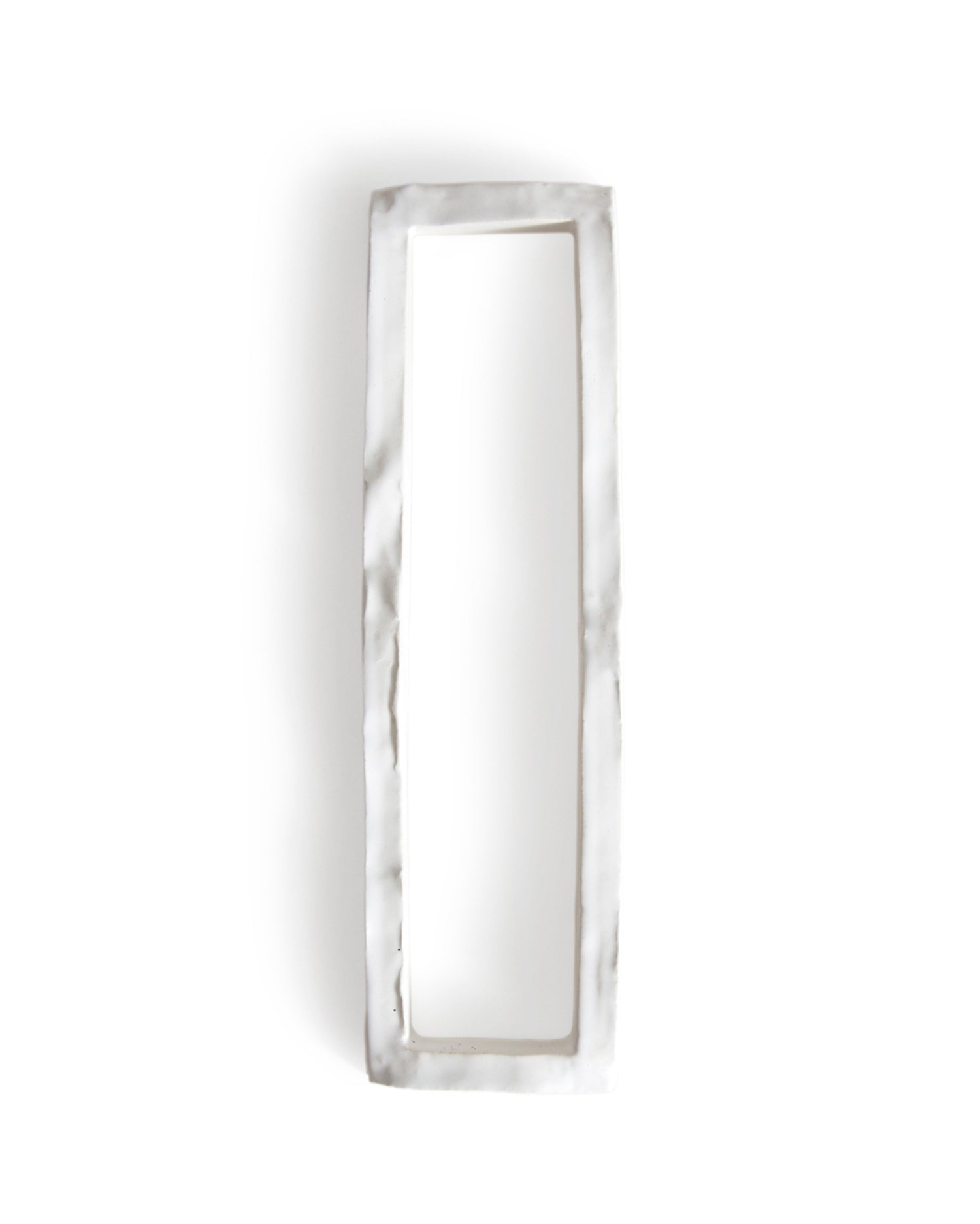White ceramic boundary sculpture by Masanobu Ando on a white background