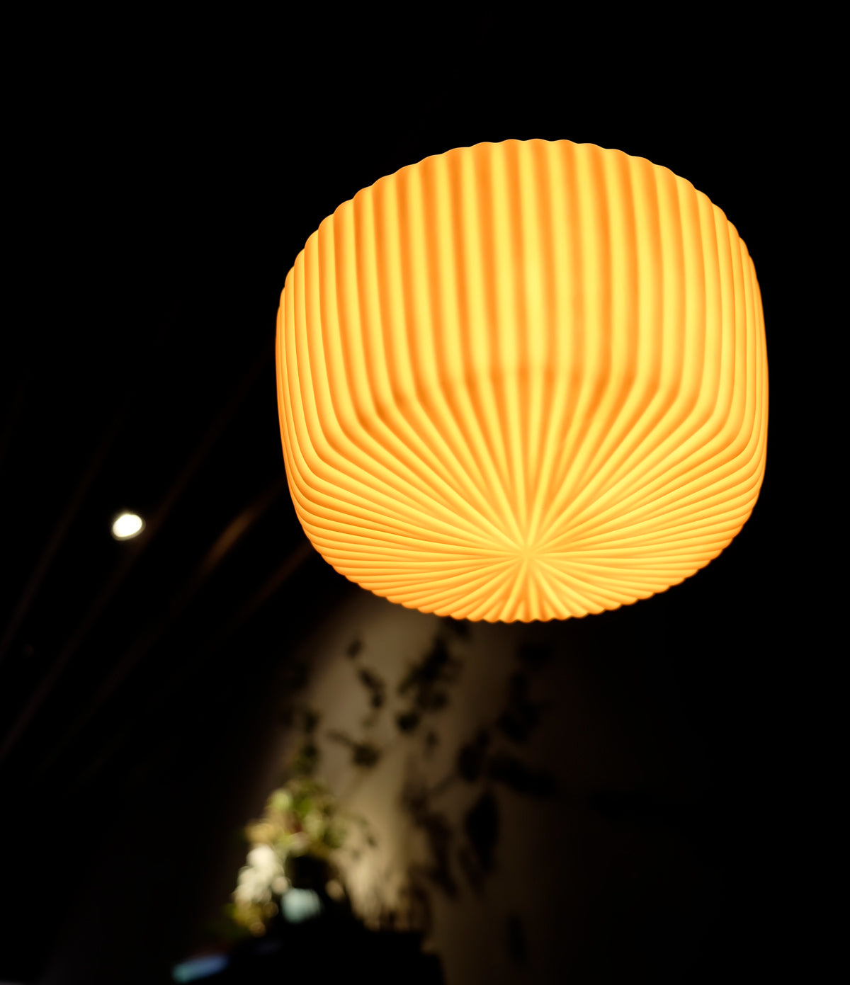 Porcelain Pendant - Ridge Drop L