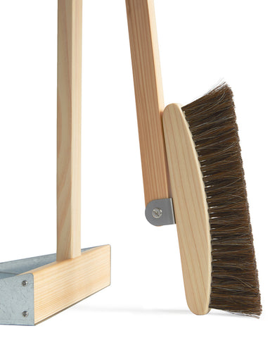 Standing Brush and Dustpan