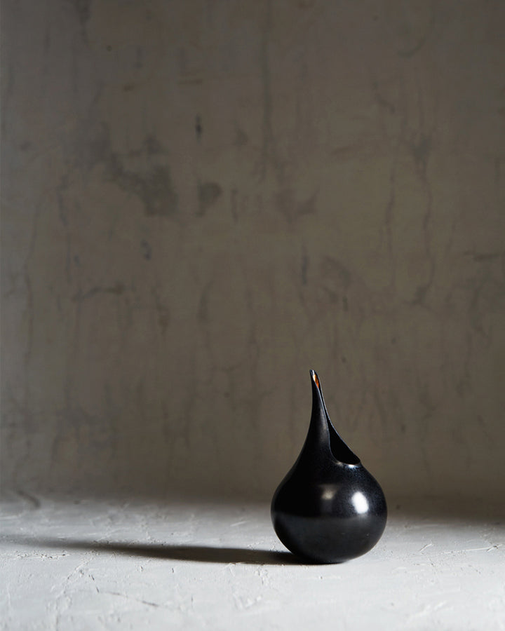 Pouring Vessel - Black