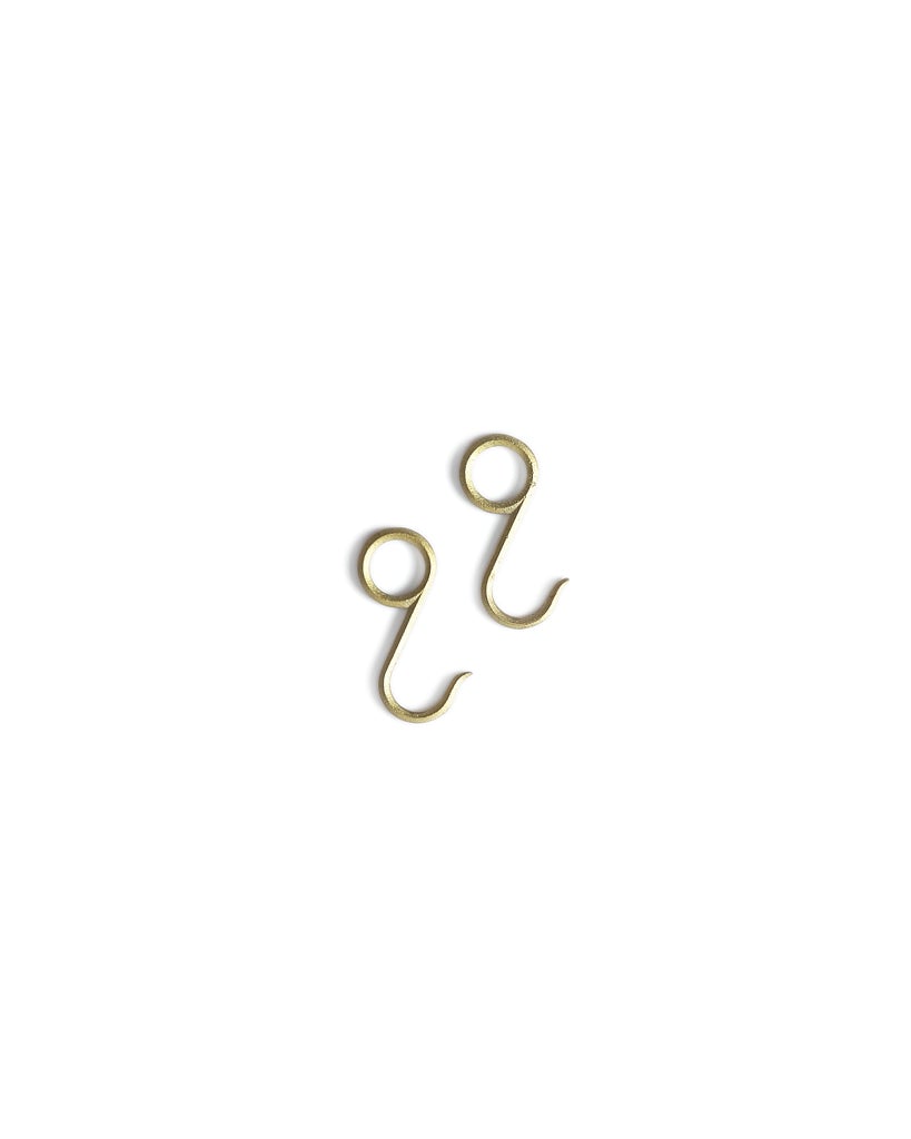 Matureware brass pipe s hooks small