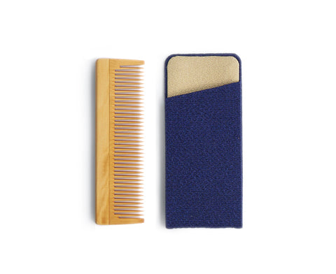 Boxwood Comb with Case - Blue (OUT OF STOCK)