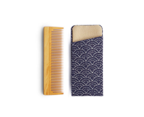 Boxwood Comb with Case - Waves (OUT OF STOCK)