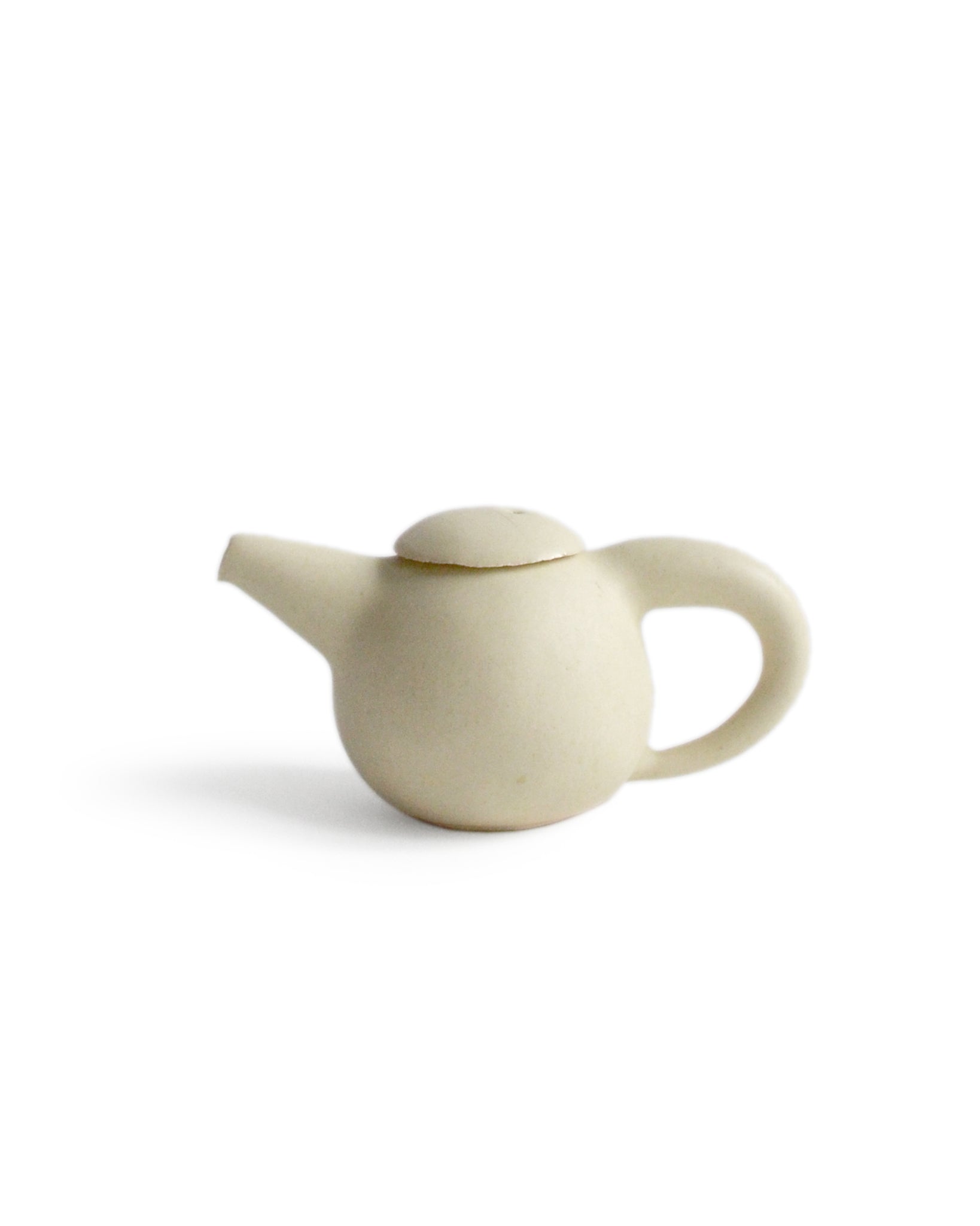 Beige Teapot by Keisuke Iwata