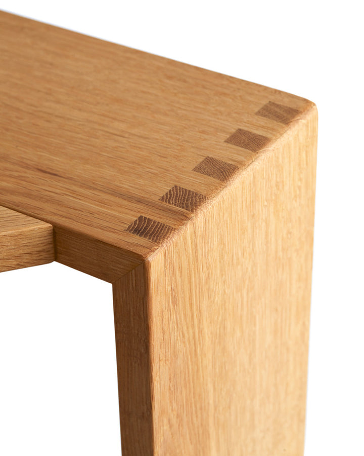 Sansa Stool